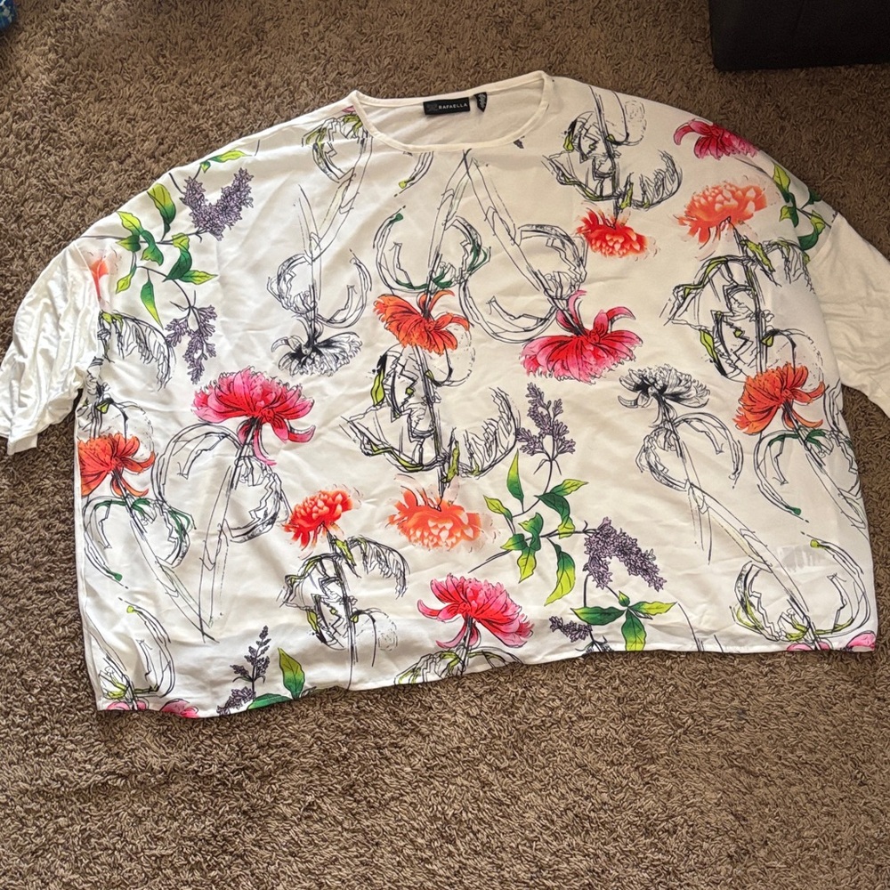 Rafaella womens White Top with Abstract Accents